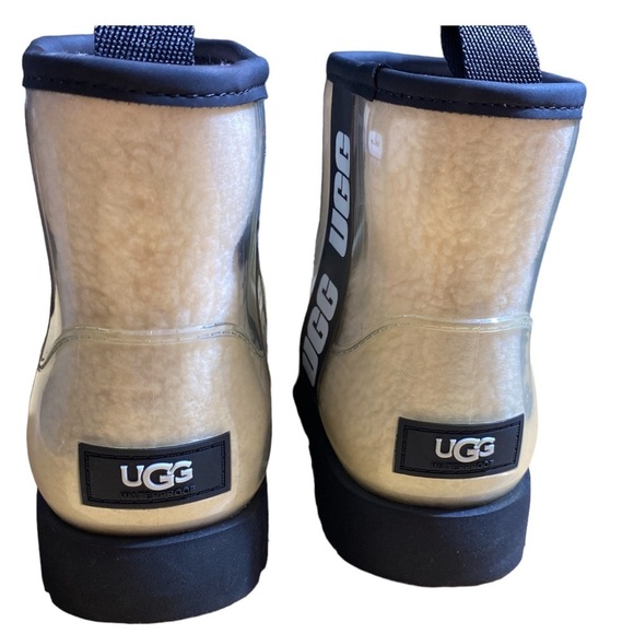 UGG Classic Clear Mini Boots NWT Size 5 - Picture 4 of 8